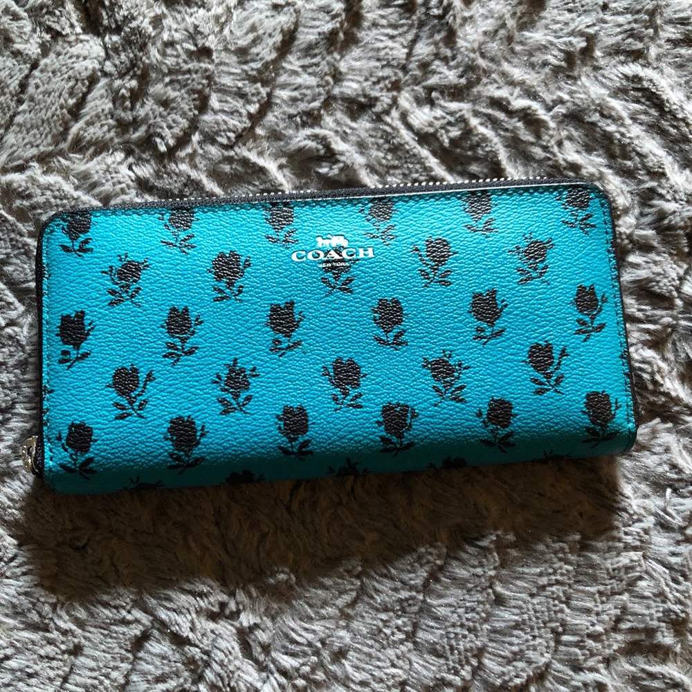 NWT Coach Wallet